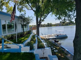 3110 Causeway Dr, Brighton, MI 48114