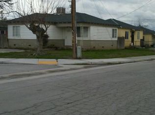 10900 Santa Clara St, Lamont, CA 93241