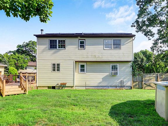 4th image of 515 Cypress St