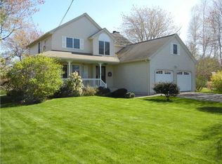 16 Congress Rd, Narragansett, RI 02882