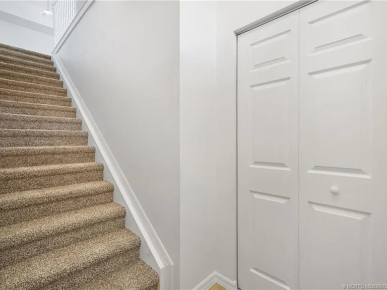 1575 SE Pomeroy St #8-5 — Photo 12