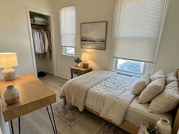3rd image of 1818 N Pulaski St #1