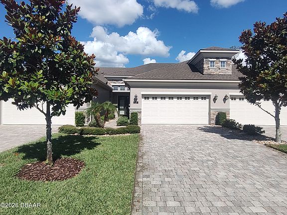 2nd image of 727 Aldenham Ln