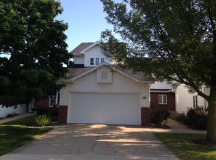 1008 W Bent Oak Ln, Appleton, WI 54914