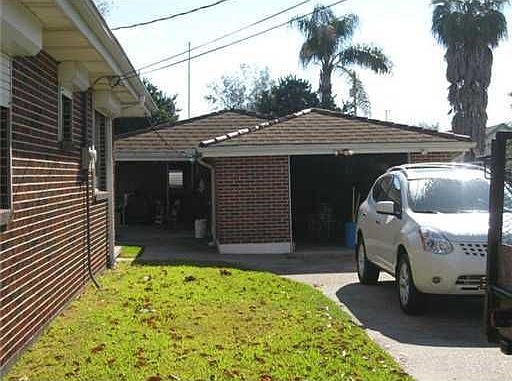 3rd image of 743 Avenue B