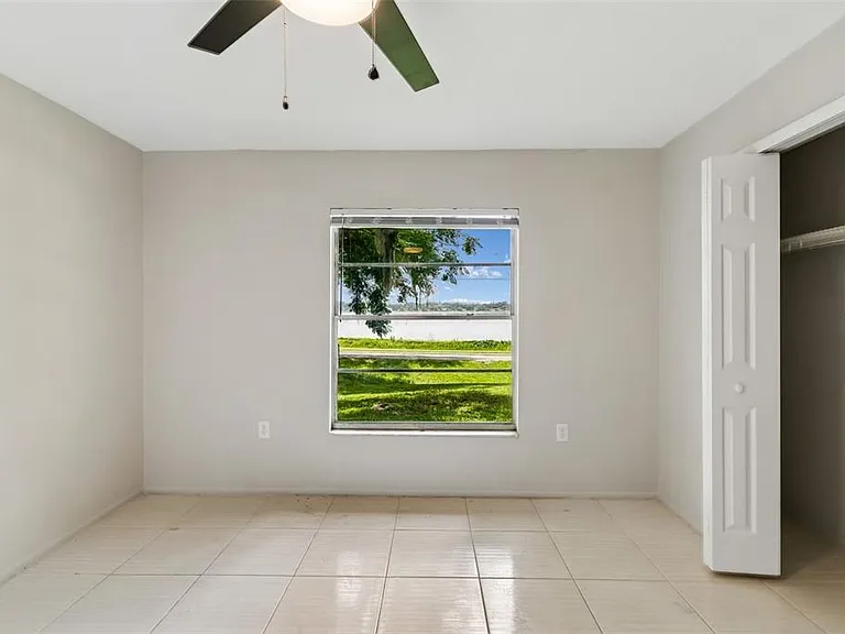 400 E Silver Star Rd — Photo 37