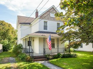 47 Cedar Ave, Patchogue, NY 11772
