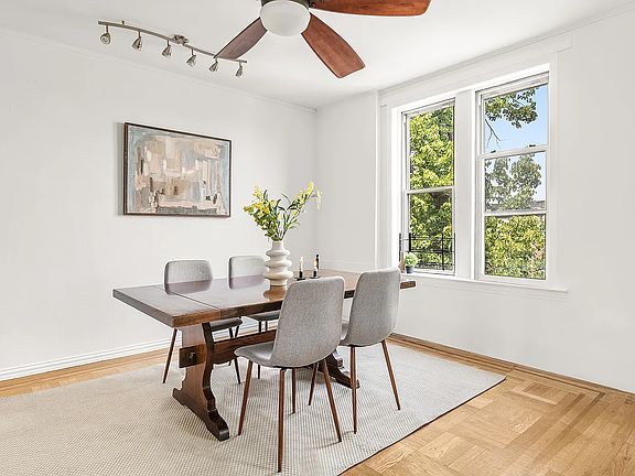 2nd image of 728 41st St APT 4B