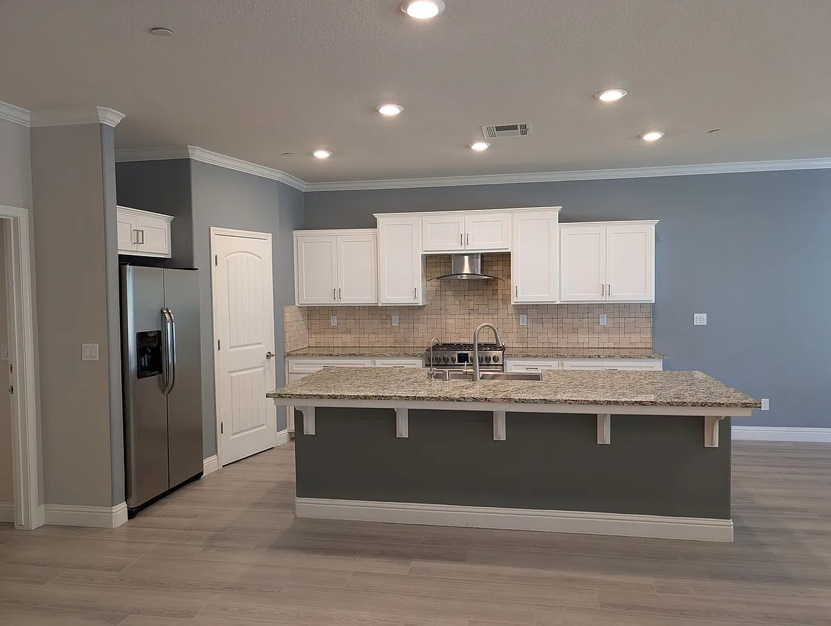 Building Photo - 463 S Crescent Ln