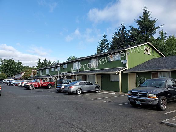 2nd image of 1001 NE 25th Ave APT 13