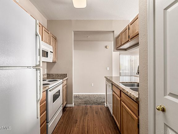2nd image of 5401 E VAN BUREN Street #2032
