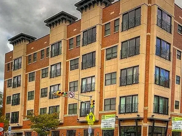 105 107 Broad Street, Newark City, NJ 07104