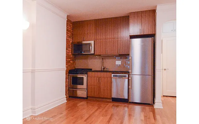 Rented by Douglas Elliman | media 30