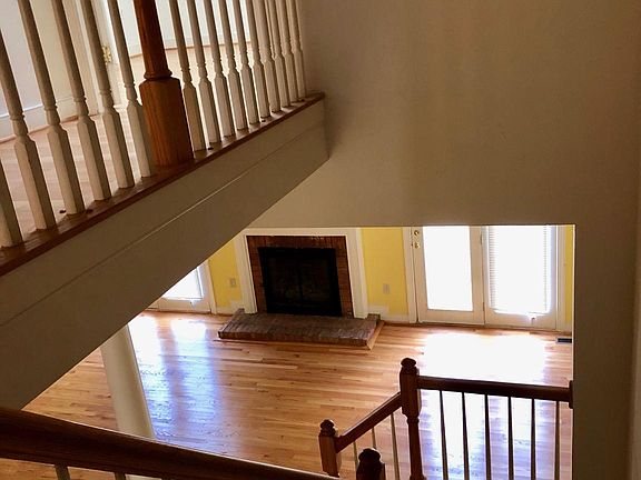5th image of 15726 Cherry Blossom Ln