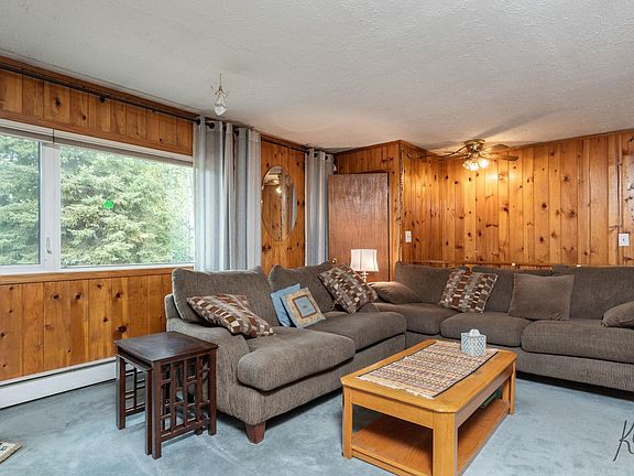 5th image of 554 Lee Dr