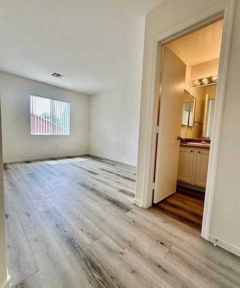 1208 Emerywood Ct #X — Photo 6