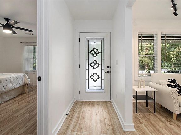 3rd image of 2537 Baker Rd NW