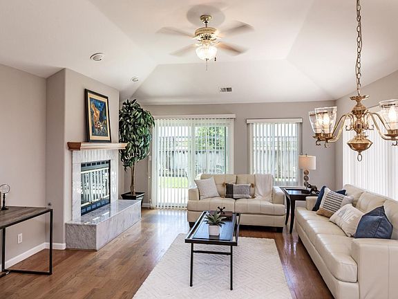 5th image of 1784 Pinecone Ct