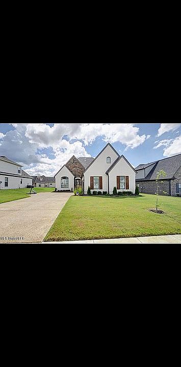 1st image of 1715 Lia Ln