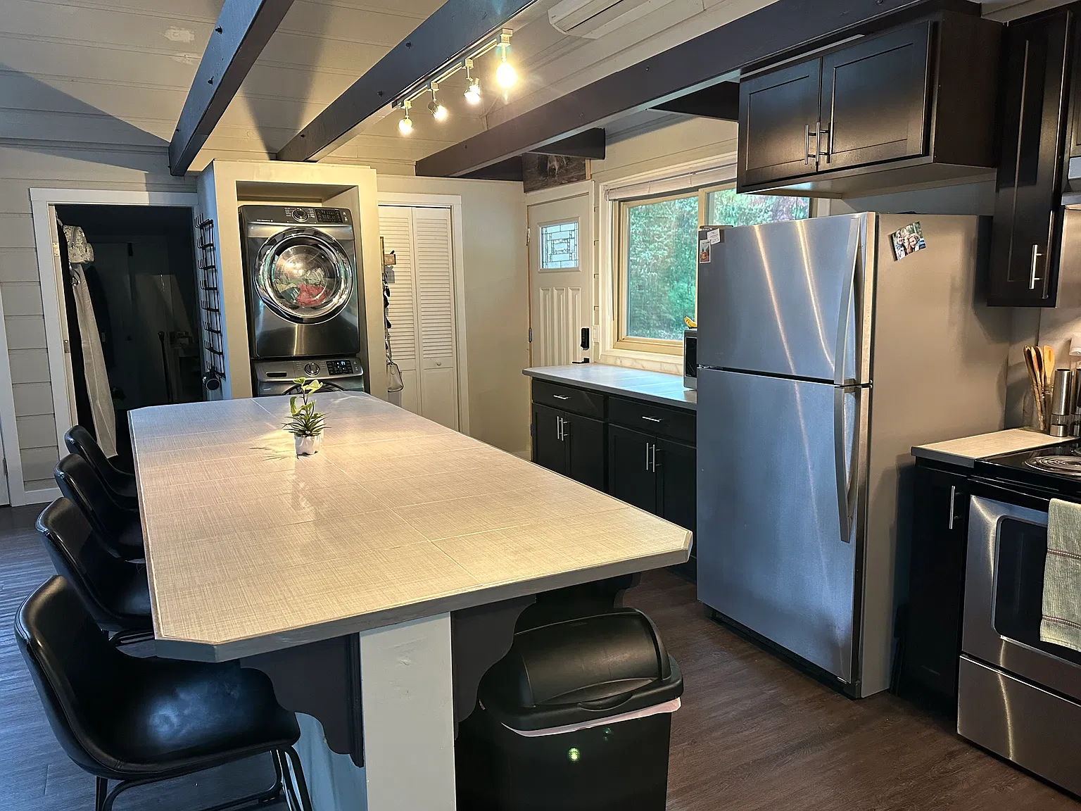 3 bed, 1552 sqft, $2,495 — Photo 3