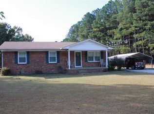 1075 W Point Rd, Lawrenceburg, TN 38464