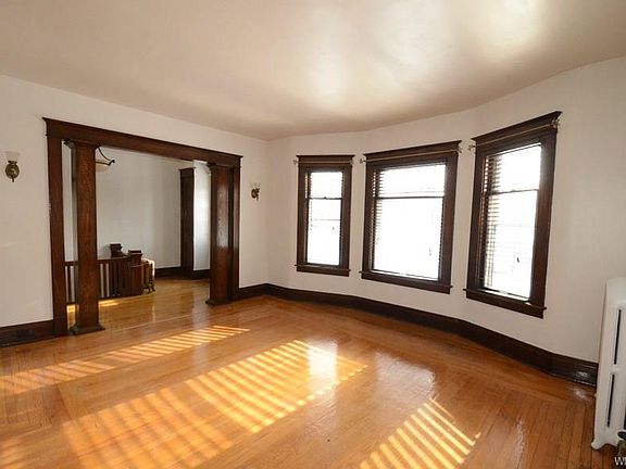 3rd image of 159 Huntington Ave