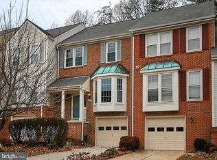 7389 Hidden Knolls Ct, Springfield, VA 22153