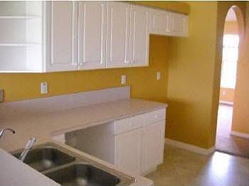 3rd image of 1716 NE Juanita Pl
