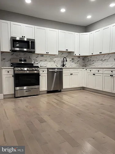2840 W Girard Ave #3 Photo 1
