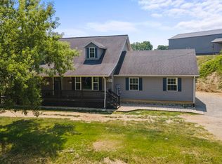 8800 E 560 S, Wolcottville, IN 46795