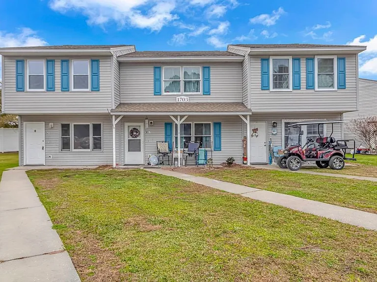 1703 Fawn Vista Dr N #L1 — Photo 1