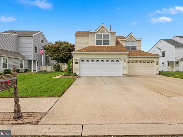 53 Dis Ct, Sewell, NJ 08080