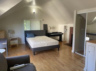 2724 Elmwood Ave, Berkeley, CA 94705