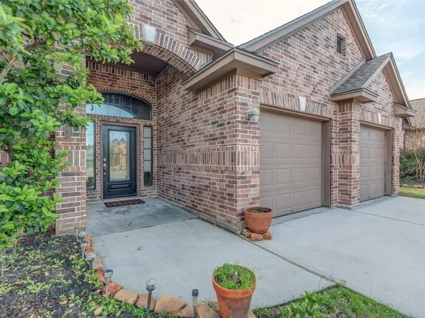 14333 S Summerchase Cir, Willis, TX 77318