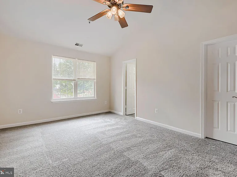 3971 Red Deer Cir — Photo 6