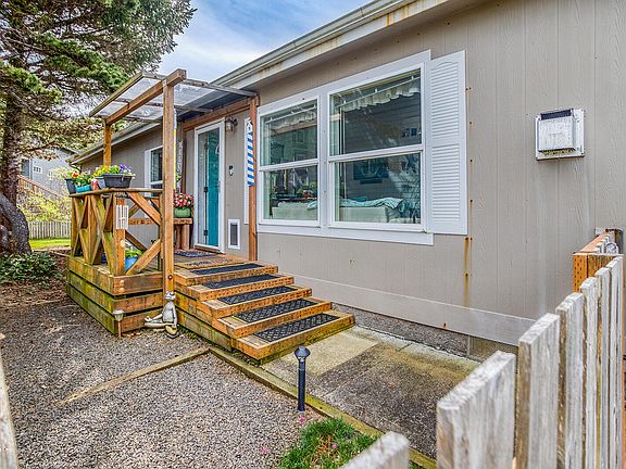 5th image of 520 SW Cardinal St