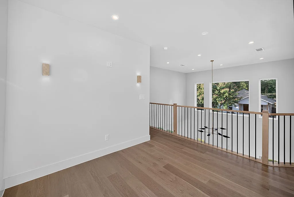 3 bed, 2234 sqft, $3,800 — Photo 4