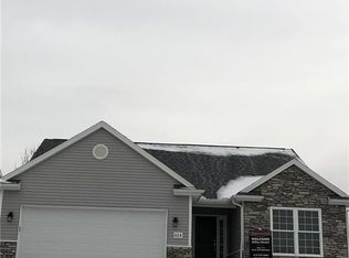 614 Meadowland Trl, Toledo, OH 43615