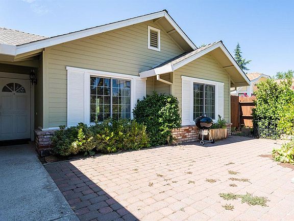 2nd image of 273 Cypress Hill Dr