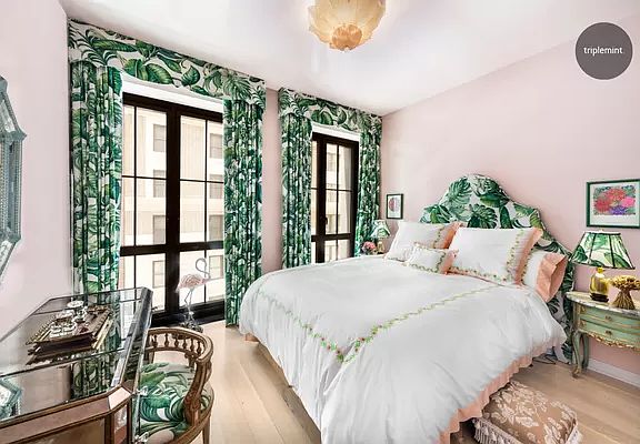 5th image of 221 W 77th St #5E