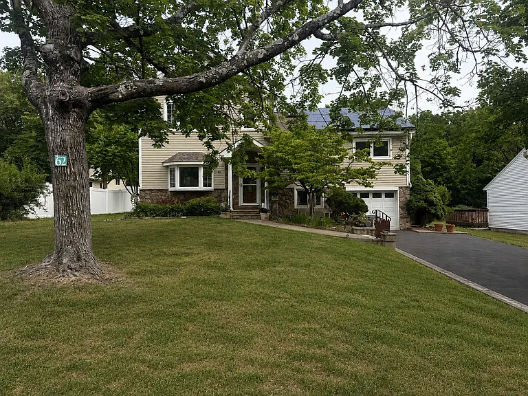 62 W McClellan Ave — Photo 20