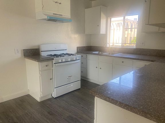 5th image of 9351 Sylmar Ave #6