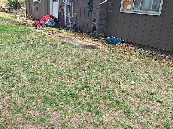 3rd image of 2166 S Forman Rd