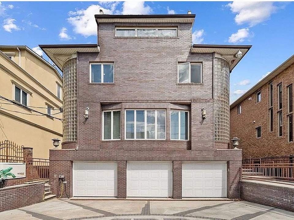 1st image of 2345 E 64th St
