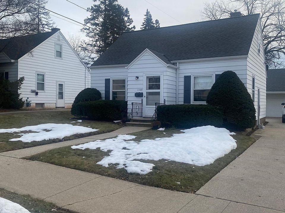 1st image of 1349 Desnoyers St