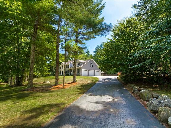 4th image of 54 Parkside Dr