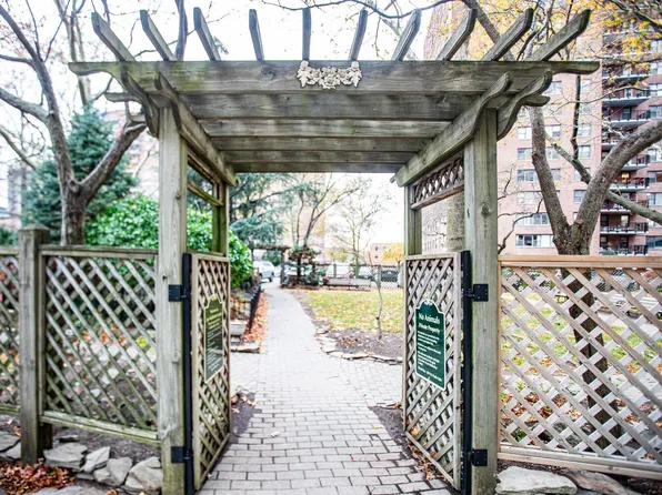 201 Saint Pauls Avenue image 32 of 37