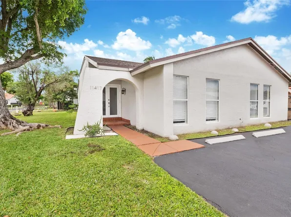11417 SW 35th Ln, Miami, FL 33165