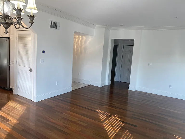 441 Water St — Photo 23