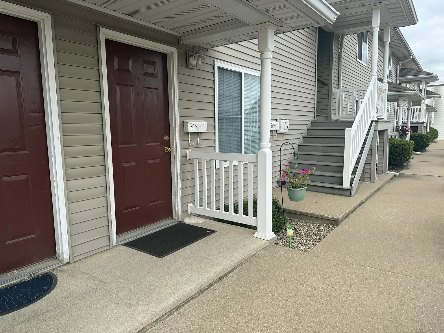Main Street Apartments - 125 — Photo 1